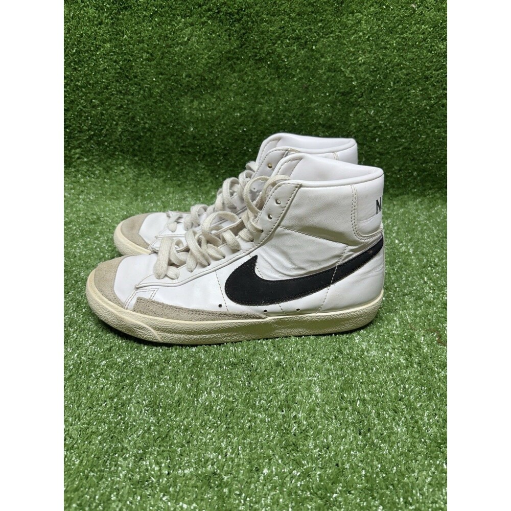 Nike Blazer Mid 77 Vintage White Black High Top Sneakers Women's Size 8